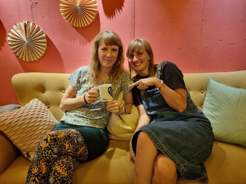 Foto af Minna Johanneson fra Teater Nordkraft og Matilde Berg Kjeldsen